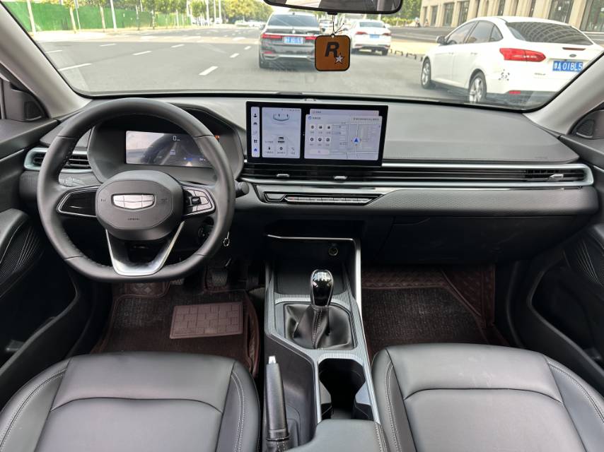 GEELY Emgrand 2025 #7 GEELY Emgrand 2025 car image #7