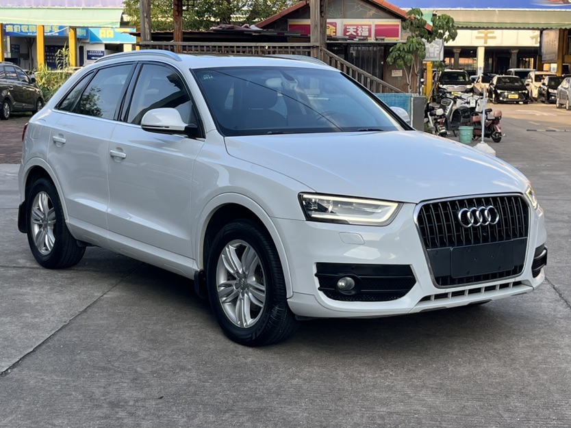 Audi Q3 2016 car image #3