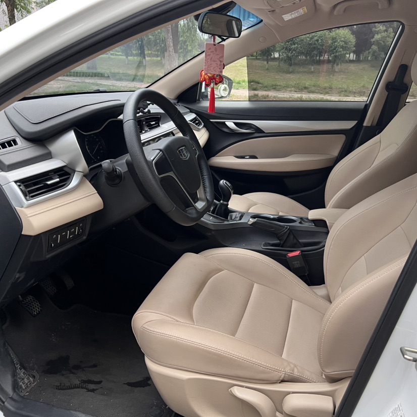 GEELY Emgrand 2019 #5 GEELY Emgrand 2019 car image #5
