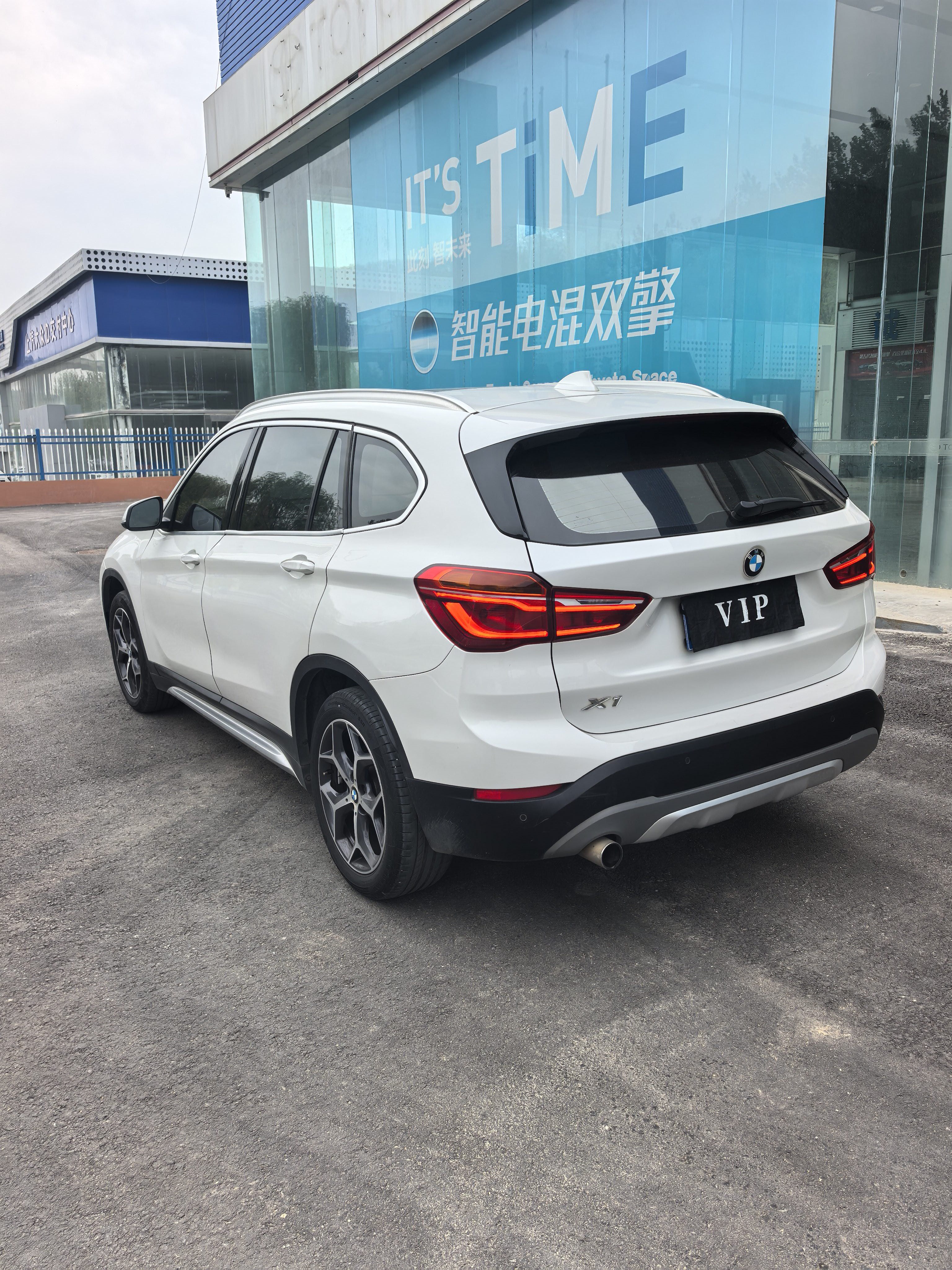 BMW X1 2019 #6 BMW X1 2019 car image #6