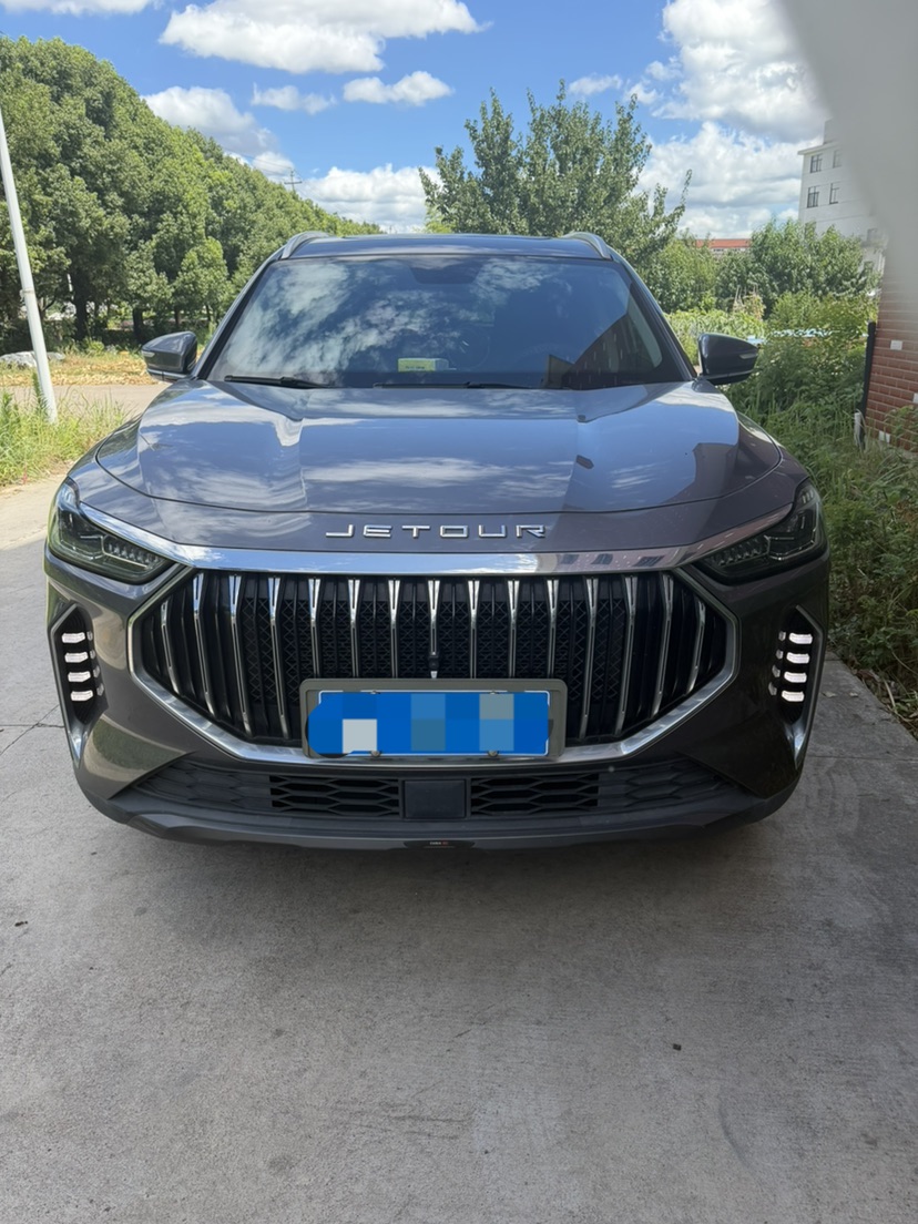 Jetour X70 PLUS 2023 car image #2