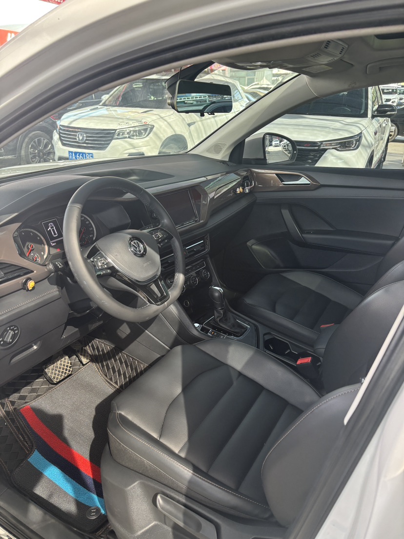 Volkswagen Tharu 2019 car image #4