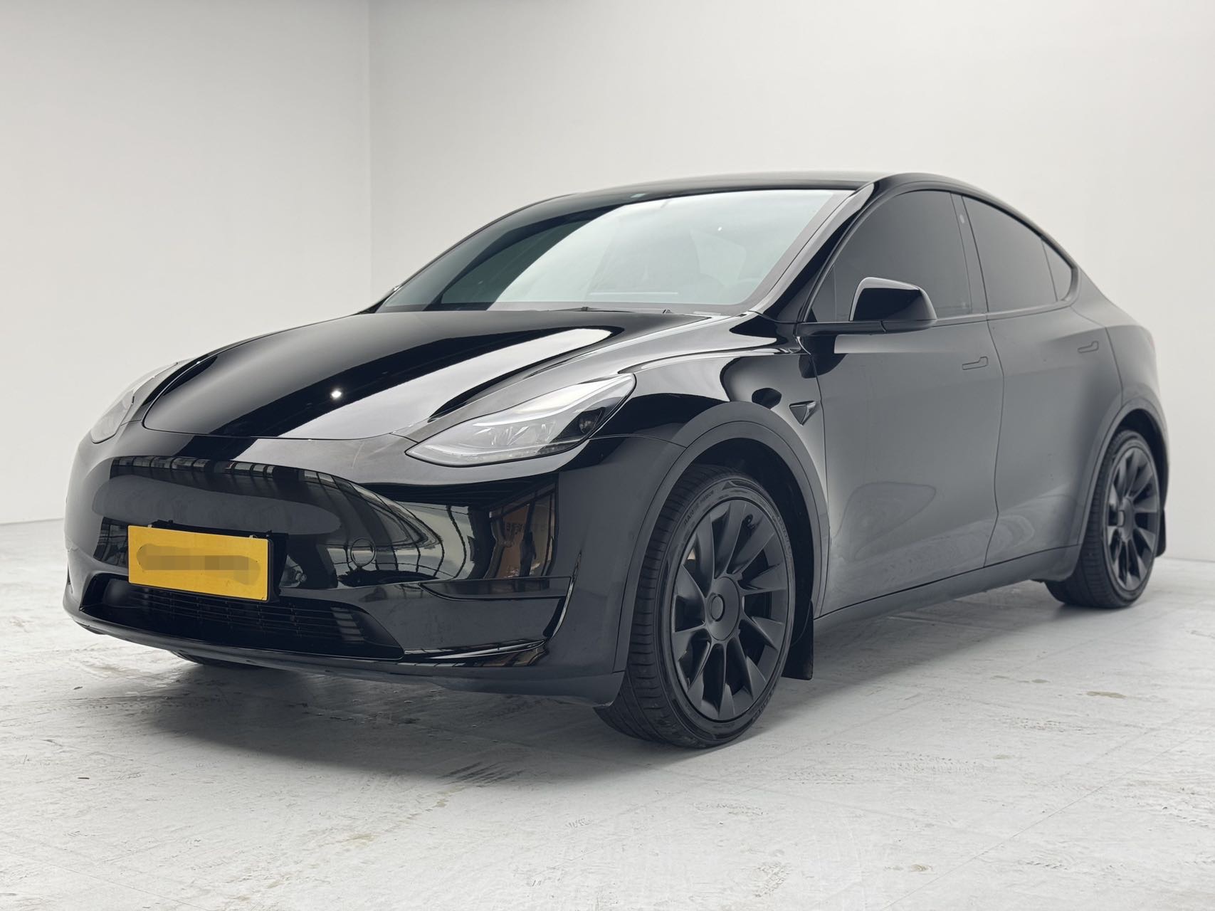 Tesla Model Y 2022 Tesla Model Y 2022 car image
