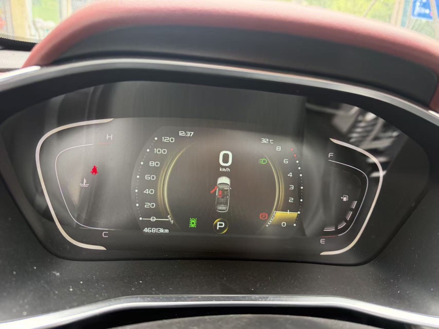 2019 car image #9