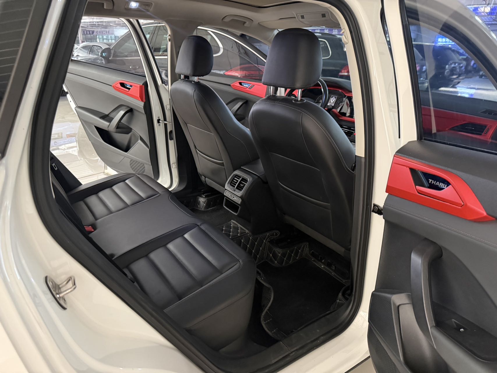 Volkswagen Tharu 2021 car image #3