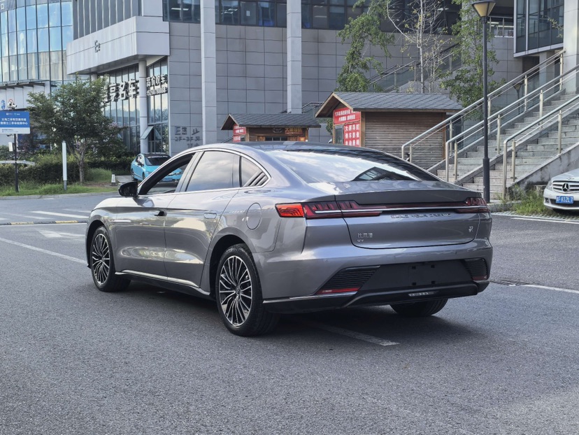 BYD Han 2022 car image #4
