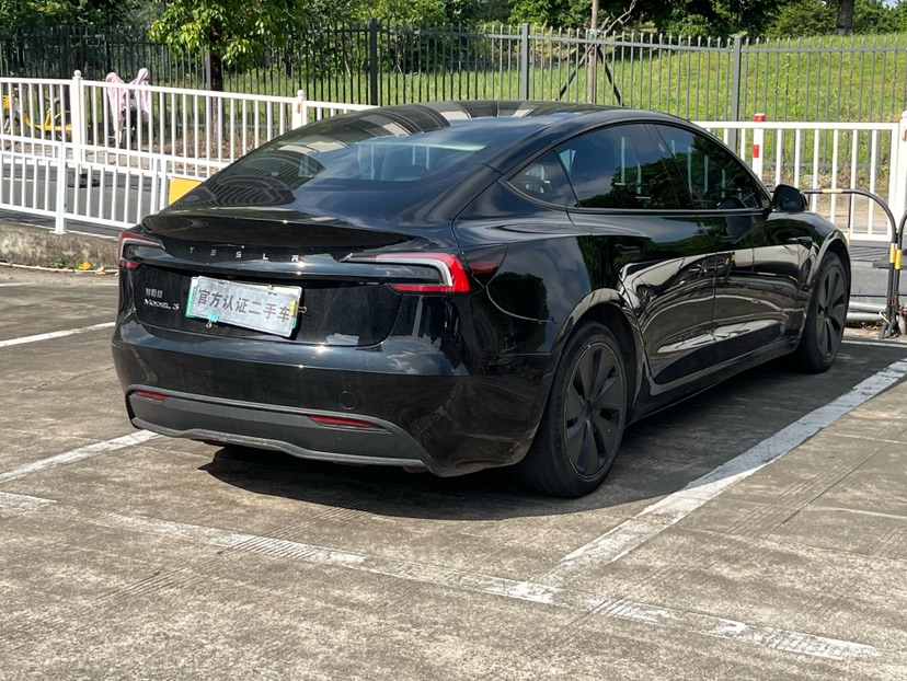 Tesla Model 3 2024 immagine di auto #5