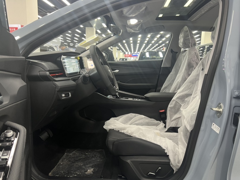 GEELY Binray 2026 #7 GEELY Binray 2026 immagine di auto #7
