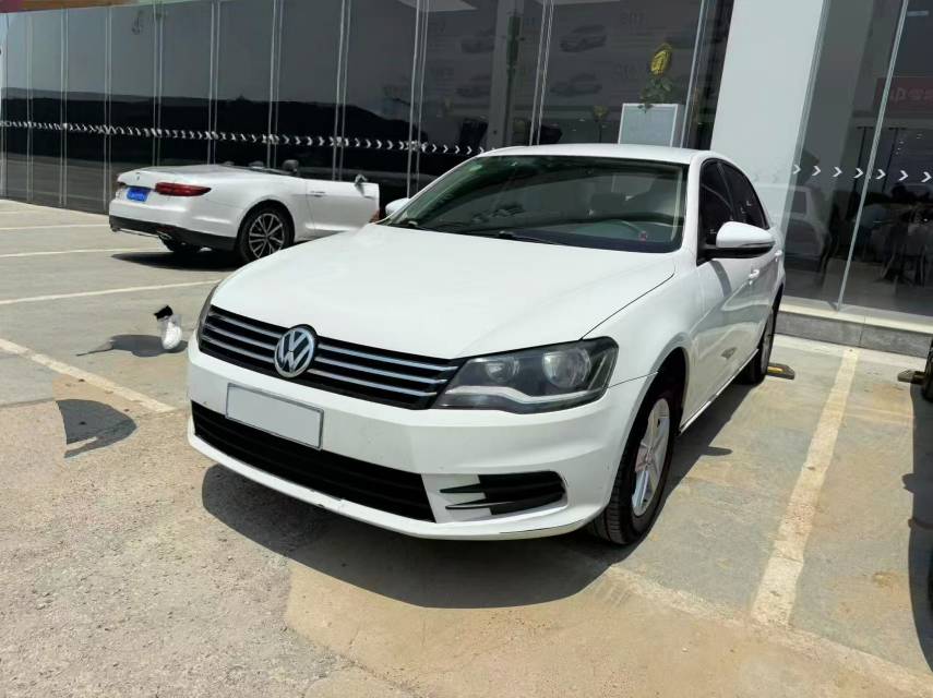 Volkswagen Bora 2013 Volkswagen Bora 2013 immagine di auto