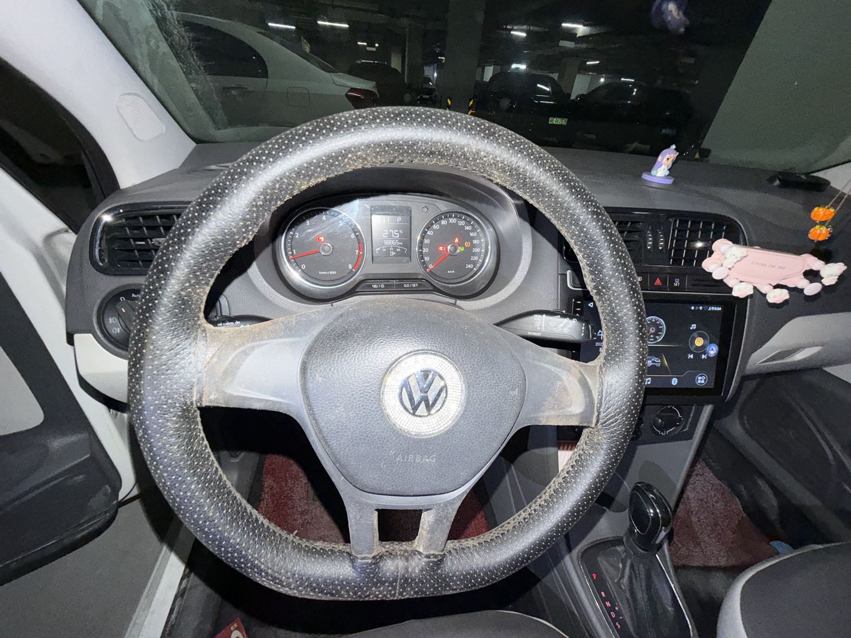 Volkswagen Polo 2015 car image #8