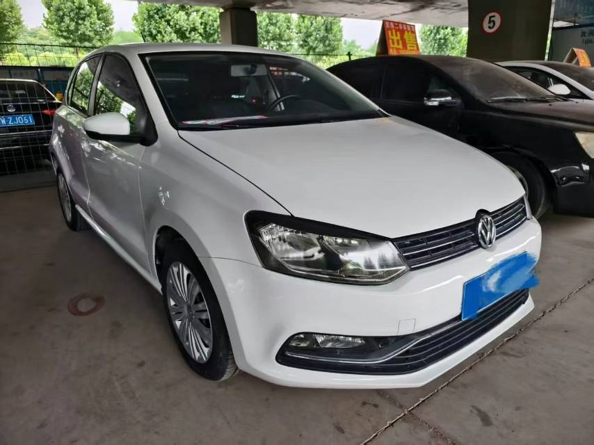Volkswagen Polo 2016 car image #3