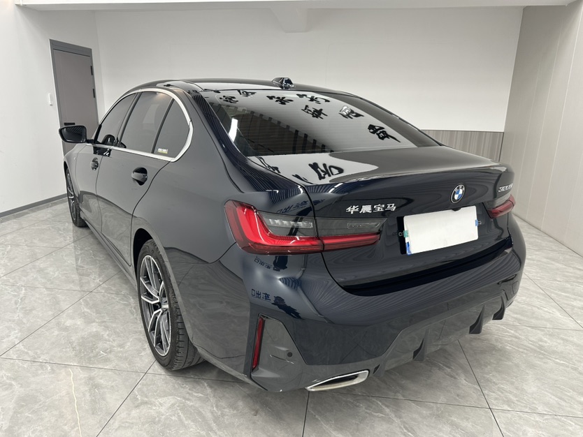 BMW 3 Series 2024 #6 BMW 3 Series 2024 car image #6