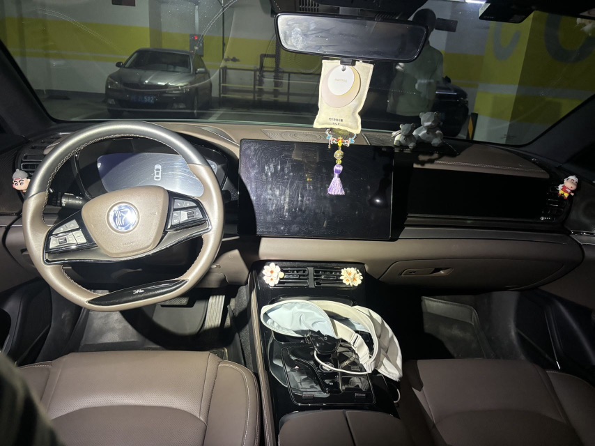BYD Han 2022 car image #4