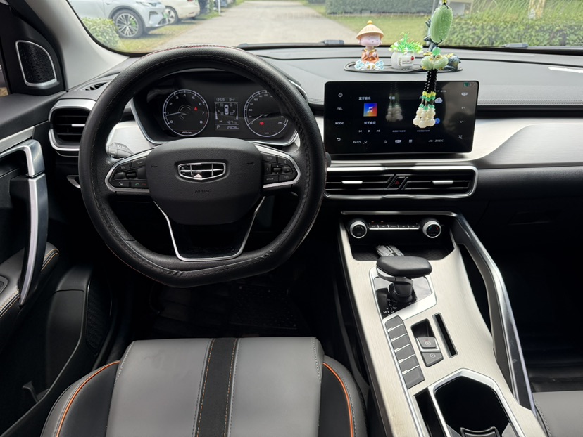 GEELY Coolray 2025 #10 GEELY Coolray 2025 car image #10