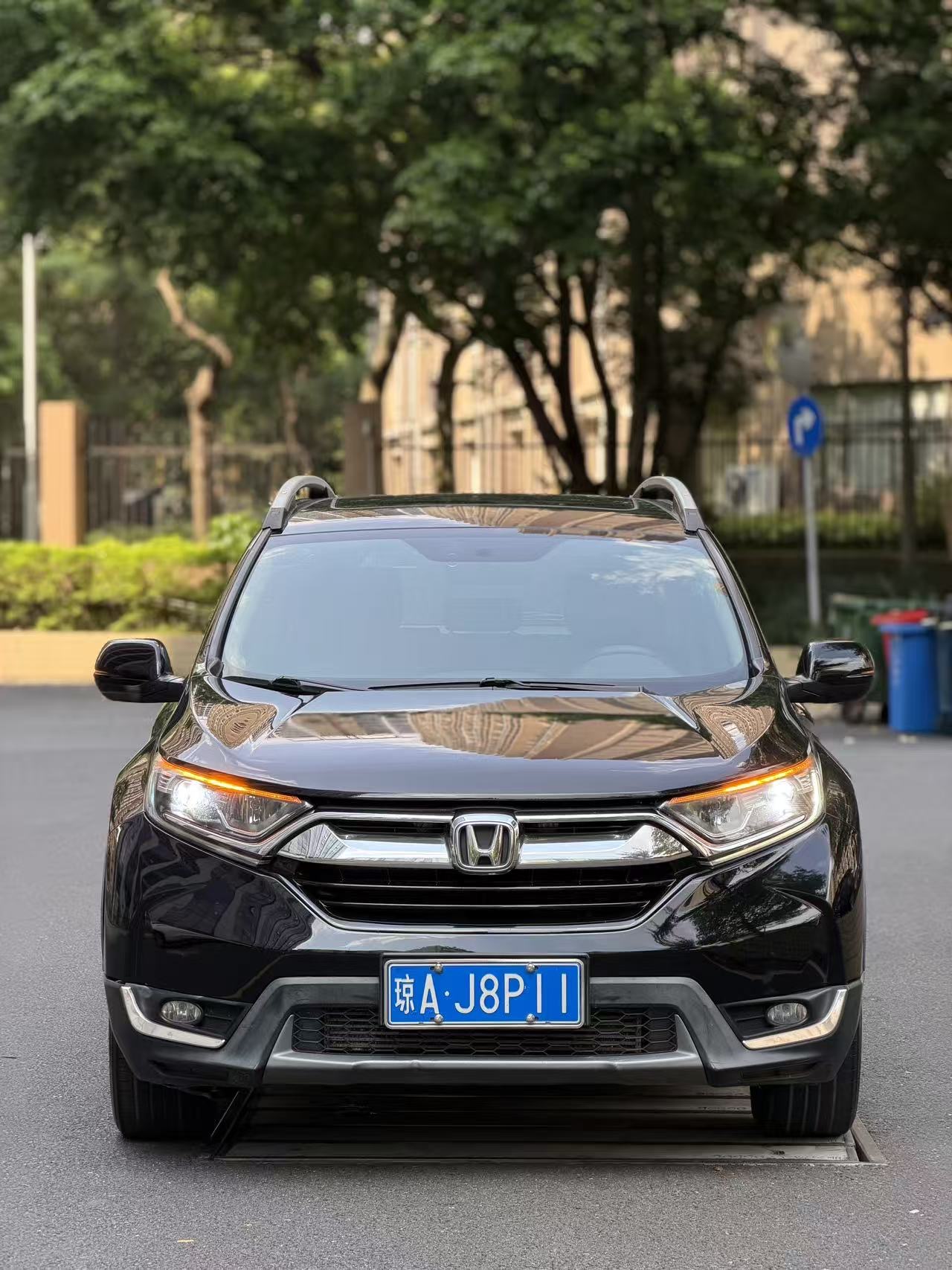 Honda CR-V 2019 car image #2