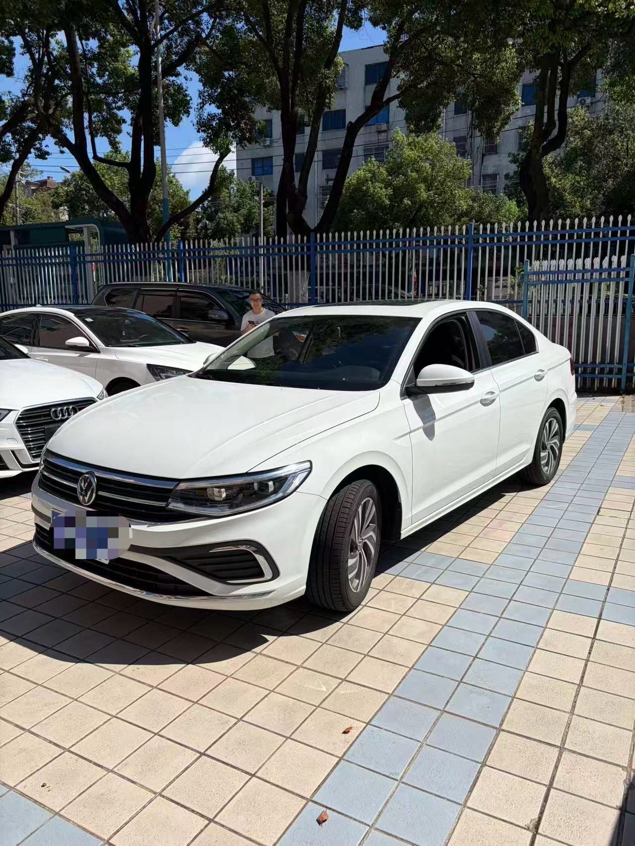 Volkswagen Bora 2025 car image #2