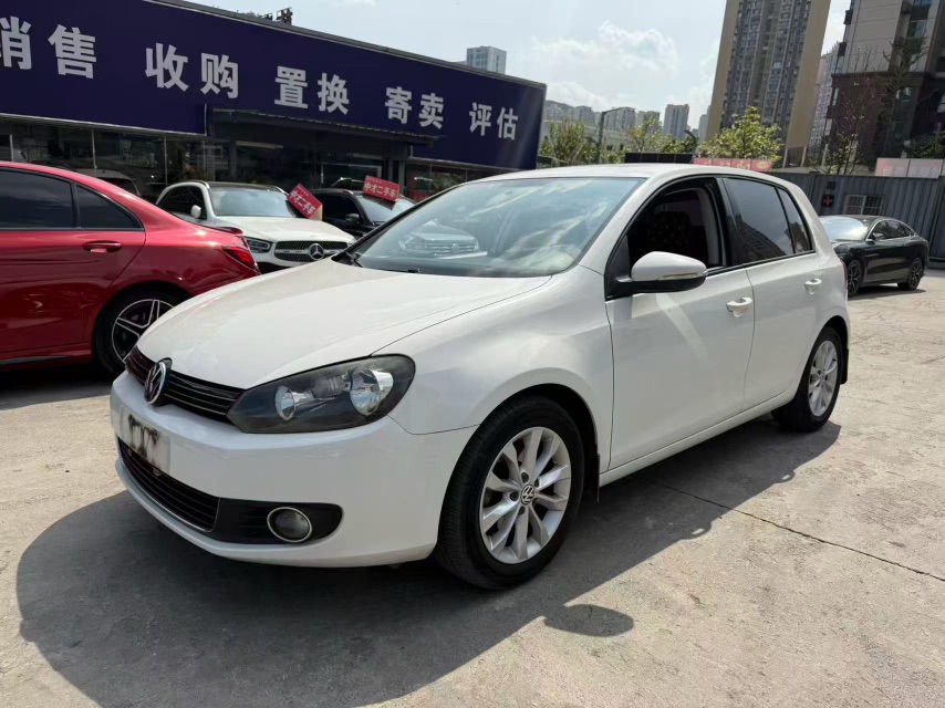 Volkswagen Golf 2014 Volkswagen Golf 2014 car image
