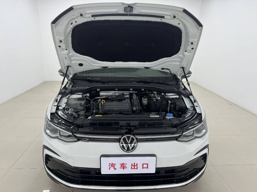 Volkswagen Golf 2023 car image #7