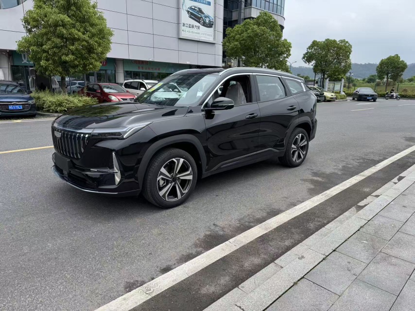 GEELY Boyue L 2026 #2 GEELY Boyue L 2026 car image #2
