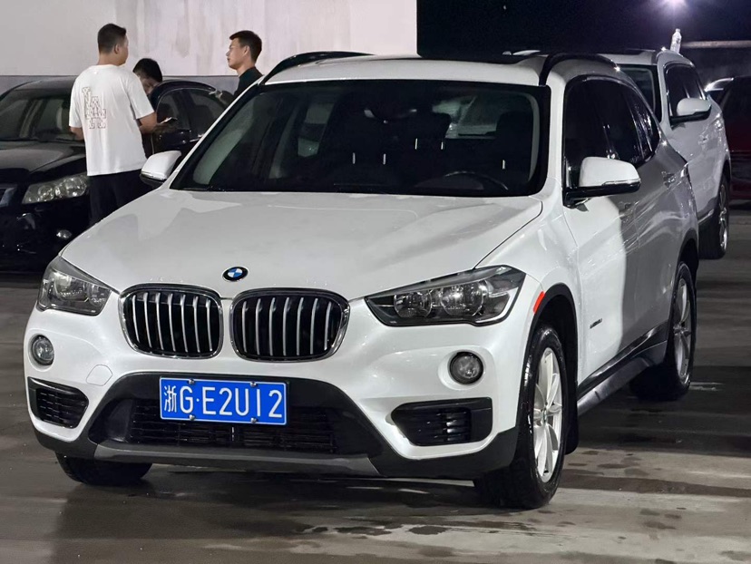 BMW X1 2016 BMW X1 2016 car image
