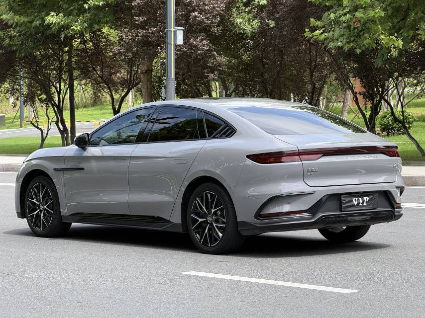 BYD Han 2025 صورة سيارة #7