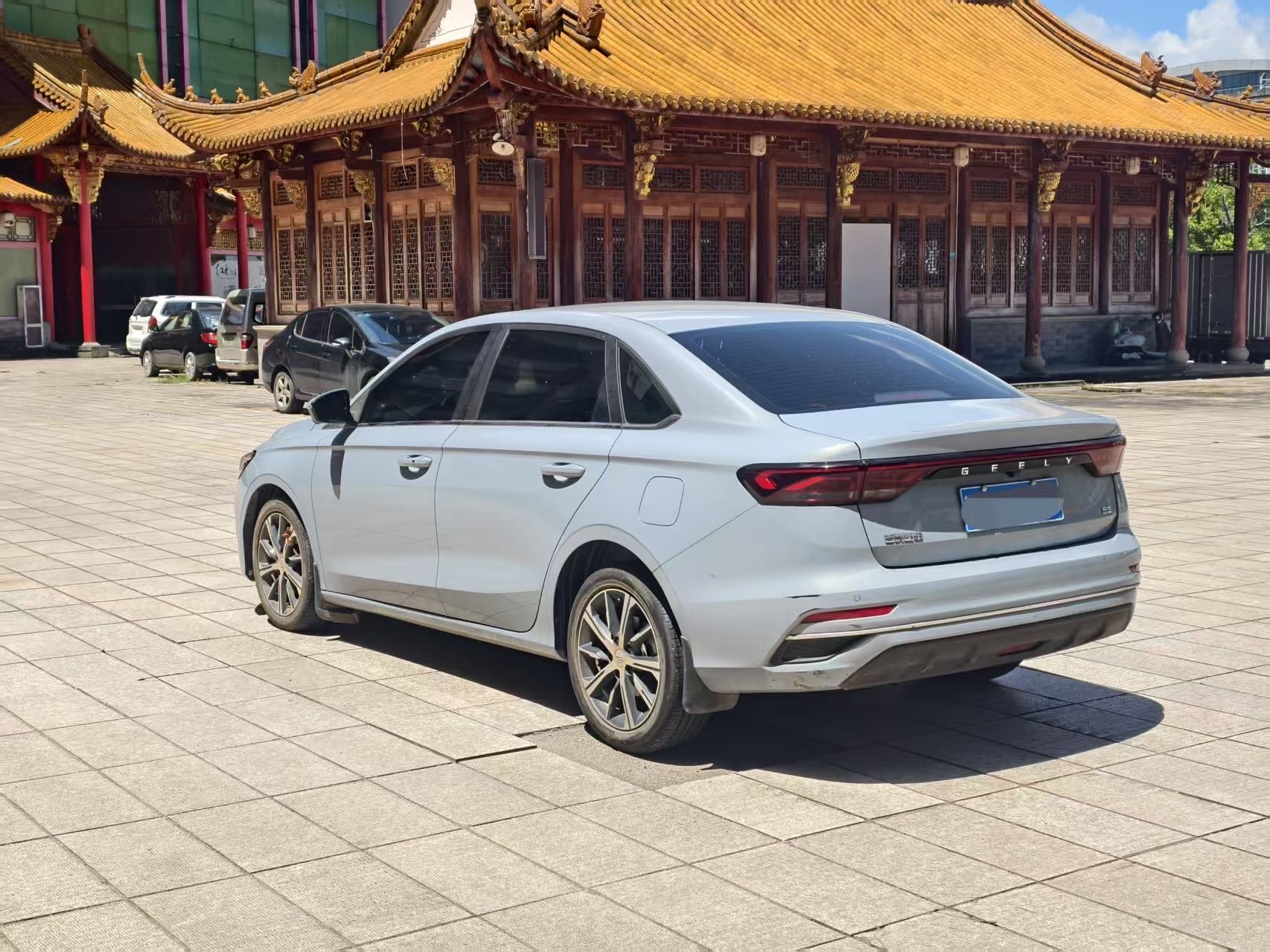 GEELY Emgrand 2024 image de voiture #4