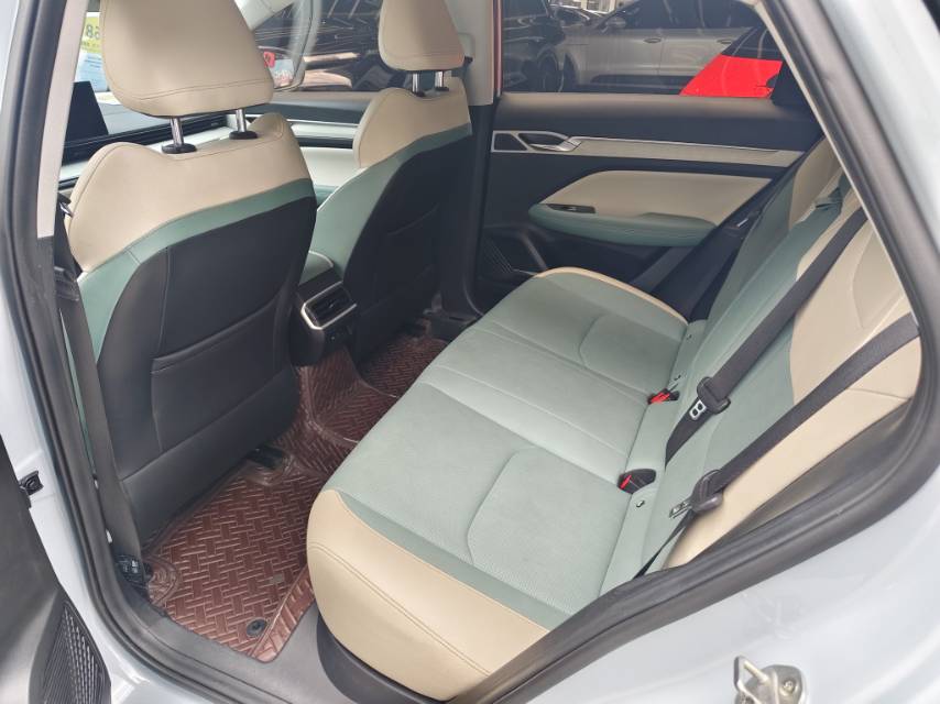 GEELY Emgrand L HiP 2022 #3 GEELY Emgrand L HiP 2022 car image #3