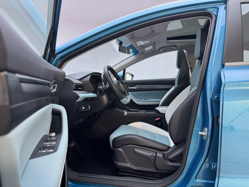 GEELY Emgrand S 2022 #3 GEELY Emgrand S 2022 car image #3