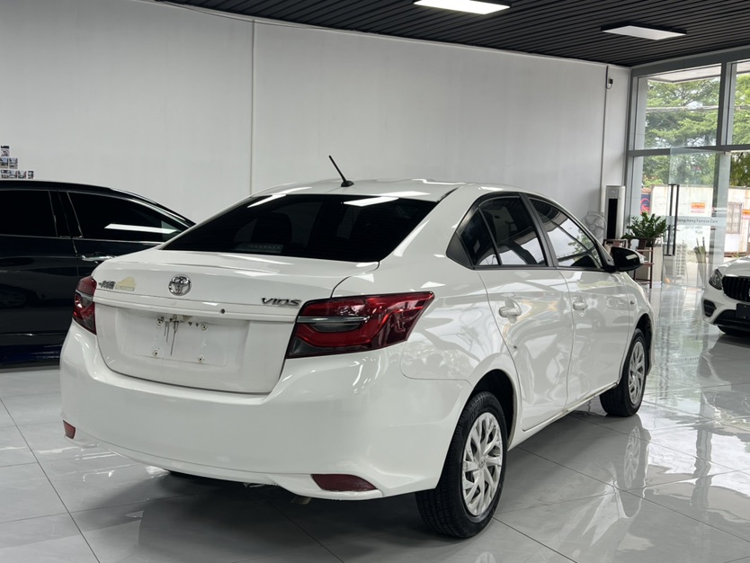 Toyota Vios 2021 car image #9