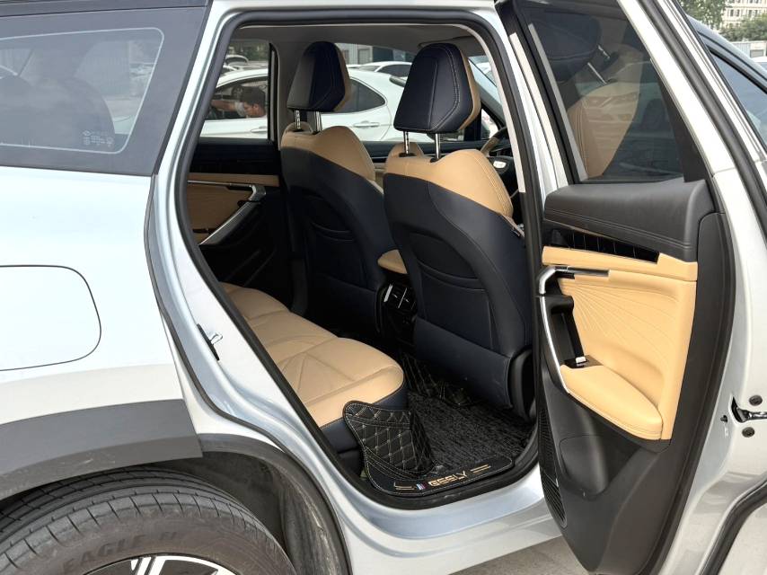 GEELY Boyue L 2023 car image #7