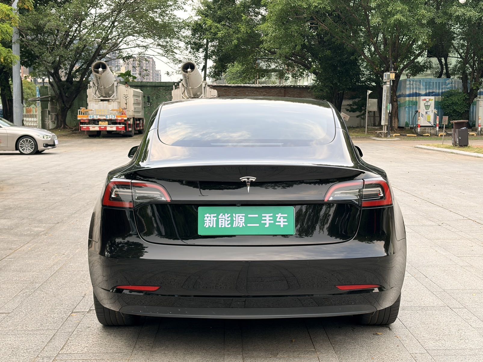 Tesla Model 3 2022 car image #7