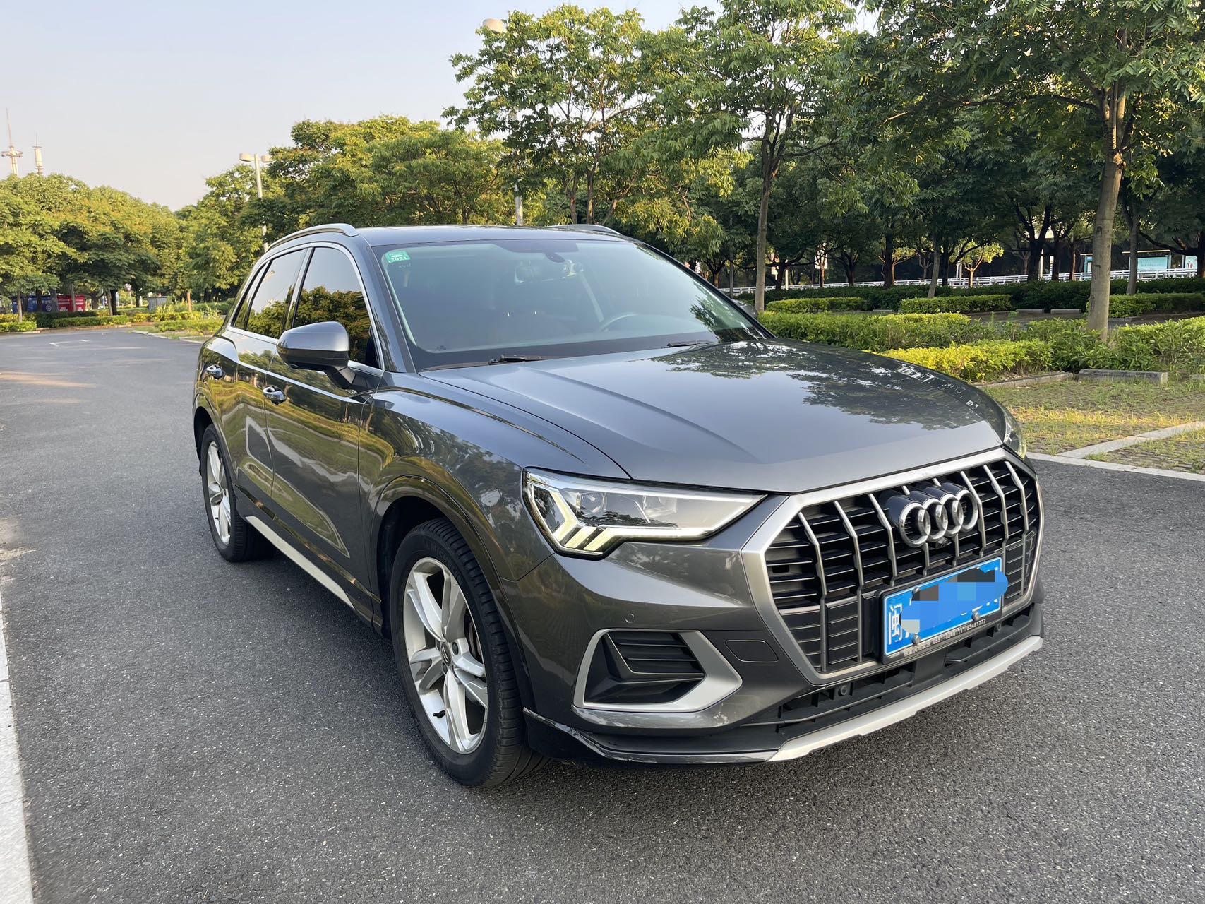 Audi Q3 2019 car image #3