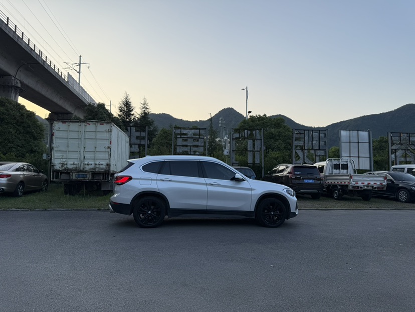 BMW X1 2020 car image #4