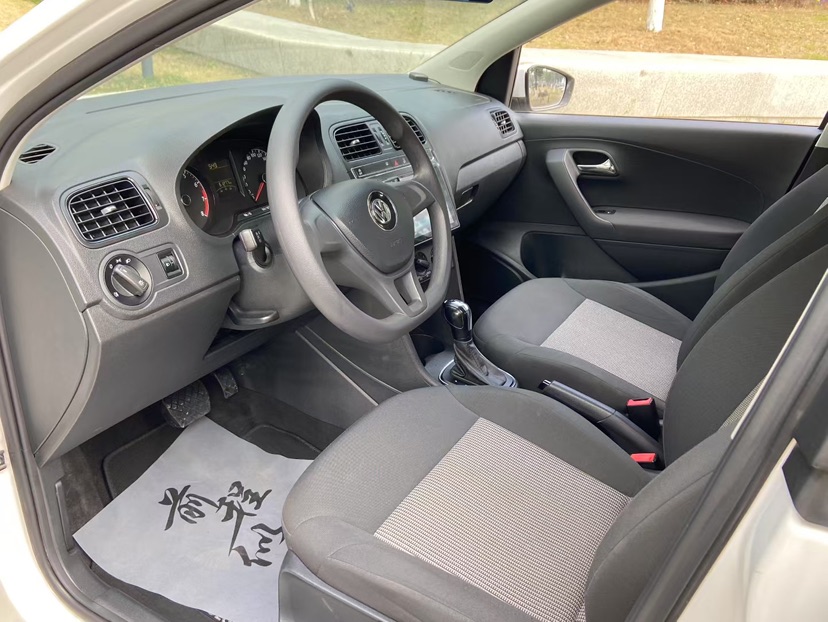 Volkswagen Polo 2019 car image #7