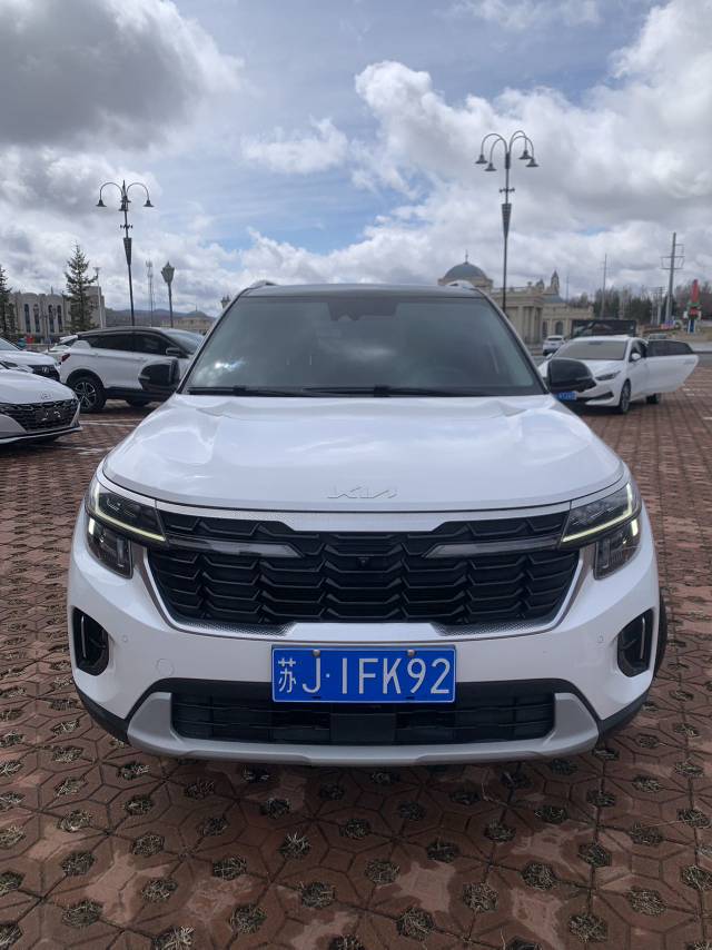Kia Seltos 2023 Kia Seltos 2023 car image