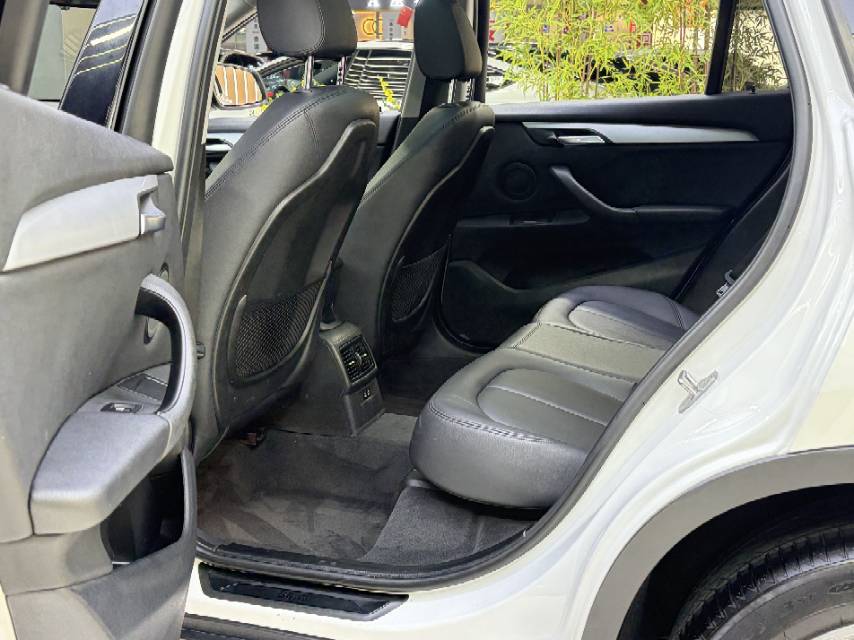 BMW X1 2019 #3 BMW X1 2019 car image #3