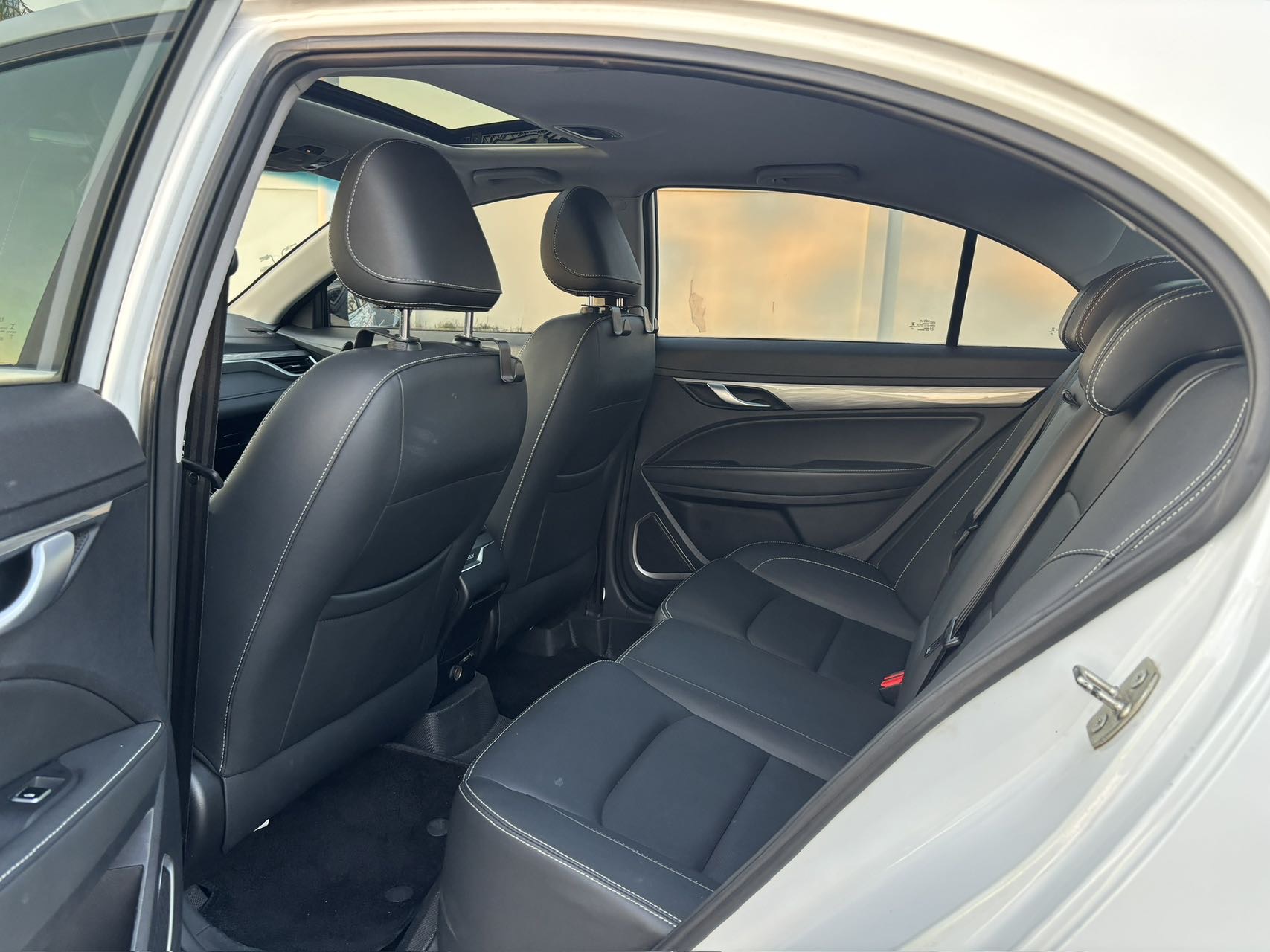 GEELY Emgrand 2020 صورة سيارة #9