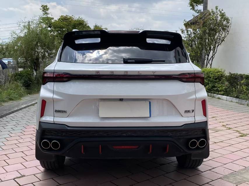 GEELY Coolray 2023 изображение автомобиля #8