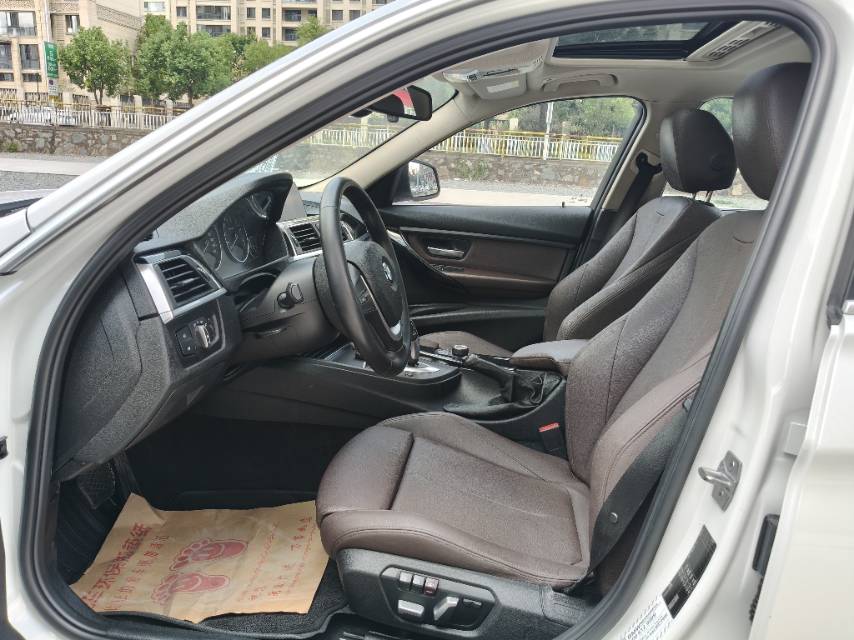 BMW 3 Series 2018 #9 BMW 3 Series 2018 car image #9