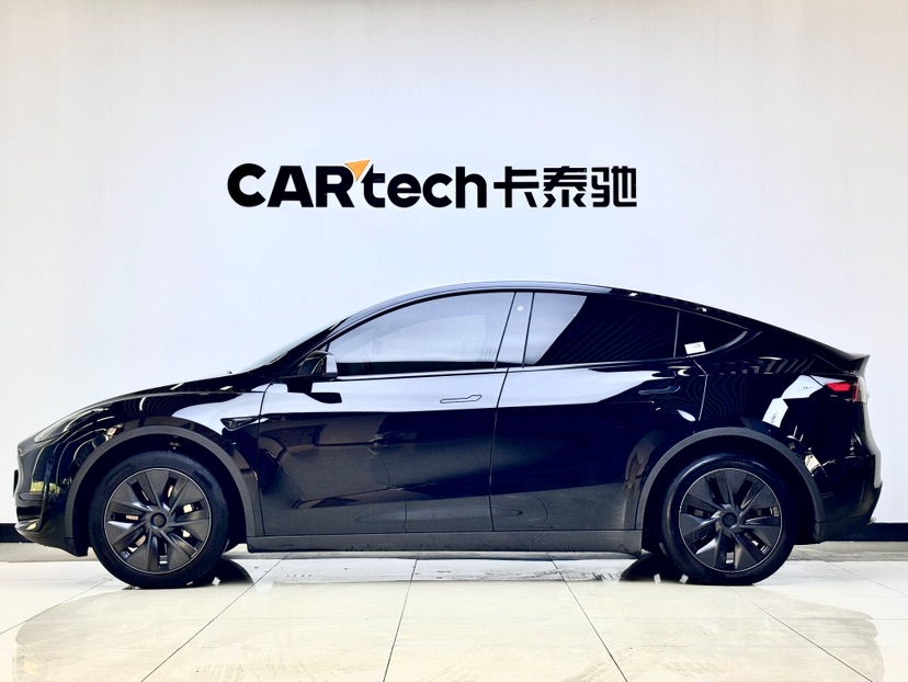 Tesla Model Y 2022 car image #5