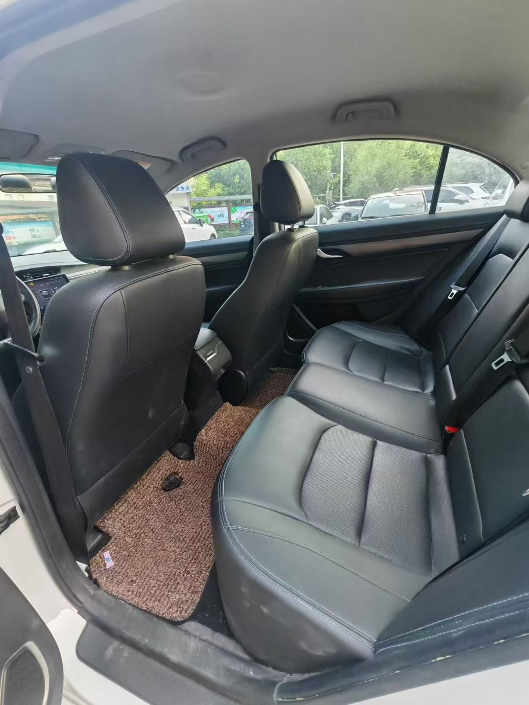 GEELY Emgrand New Energy 2020 #6 GEELY Emgrand New Energy 2020 car image #6