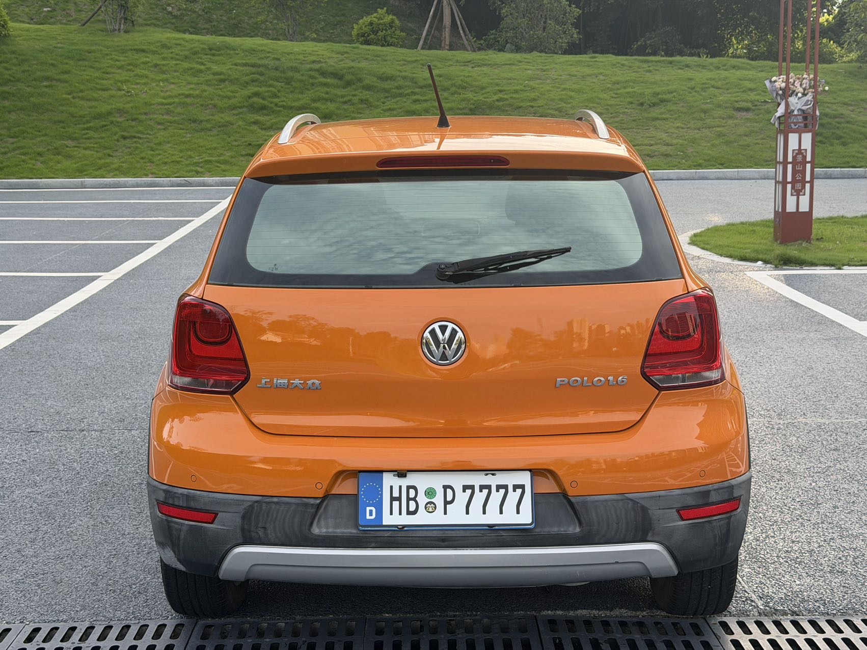 Volkswagen Polo 2012 car image #8