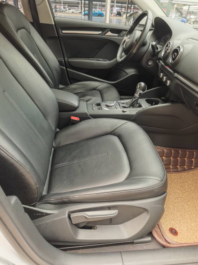Audi A3 2017 car image #4