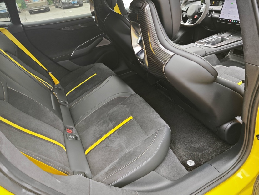MI SU7 Ultra 2025 car image #7