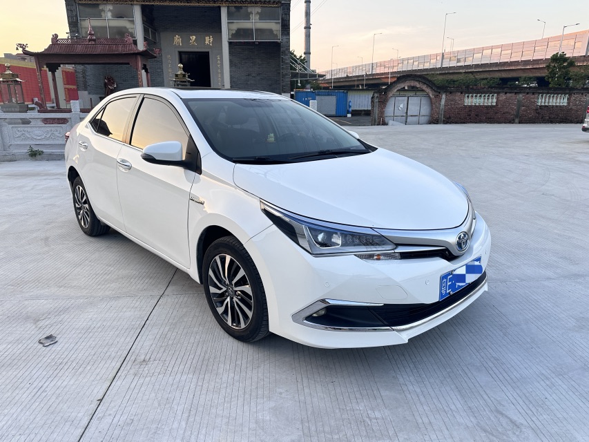 Toyota Corolla 2017 car image #2