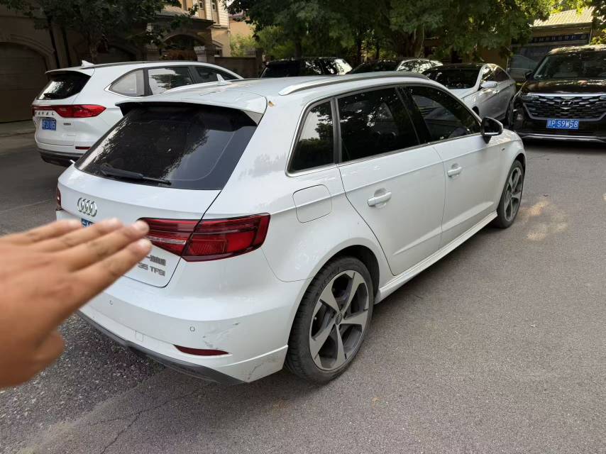 Audi A3 2018 car image #5