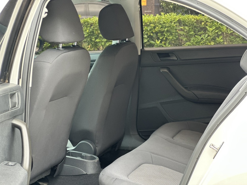 Volkswagen Santana 2019 #8 Volkswagen Santana 2019 car image #8