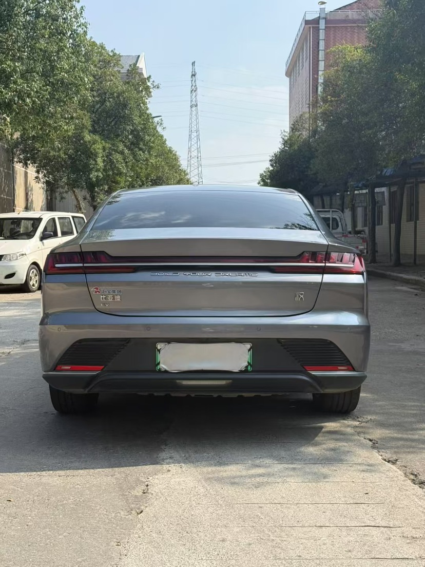 BYD Han 2023 #5 BYD Han 2023 car image #5