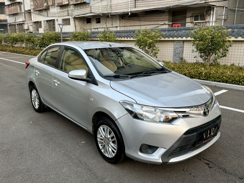 Toyota Vios 2015 car image #3