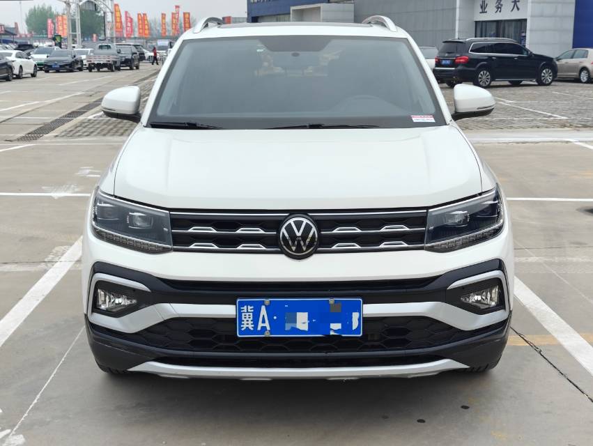 Volkswagen T-Cross 2021 car image #2